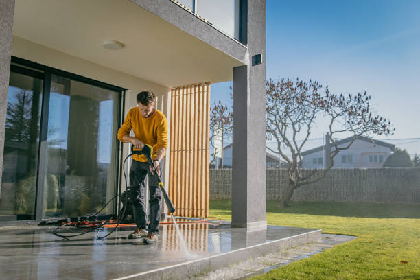 Best Animal Enclosure Cleaning  in Redwood City, CA